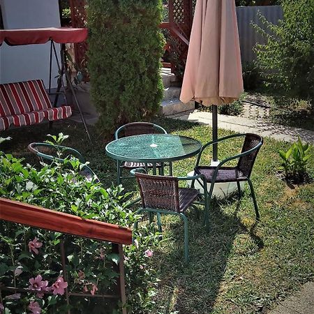 Liza Apartman Gyula Exterior photo